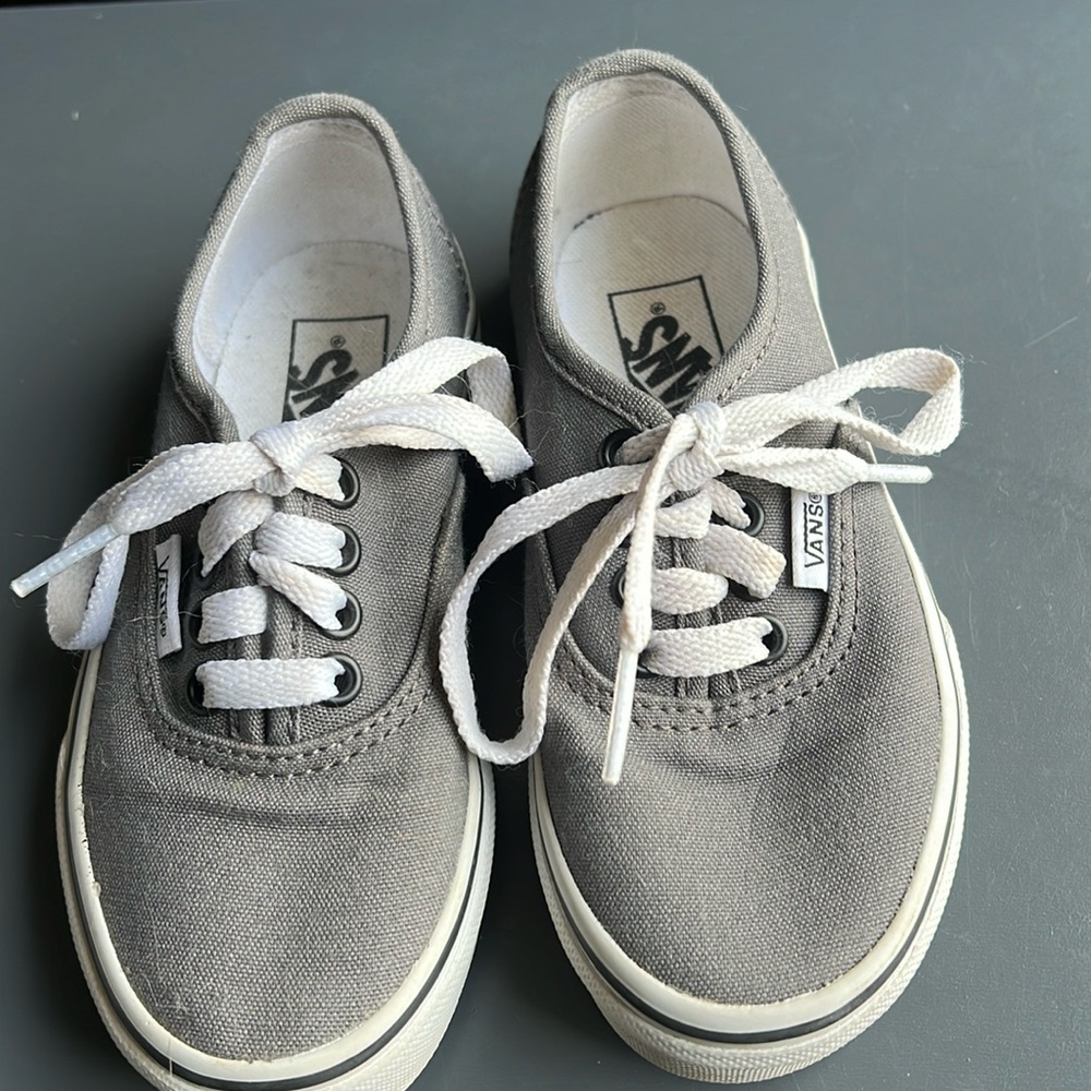 Vans Toddler Sz 10 1/2 Gray Authentic Shoe  EUC
